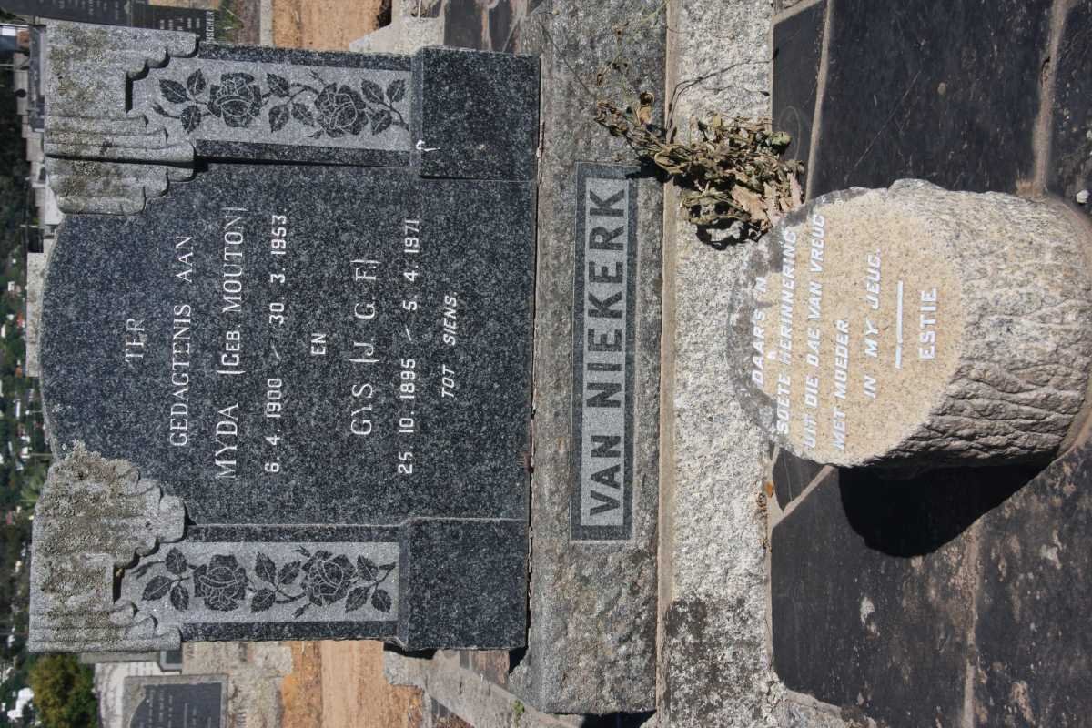 NIEKERK J.G.F., van 1895-1971 &amp; Myda MOUTON 1900-1953
