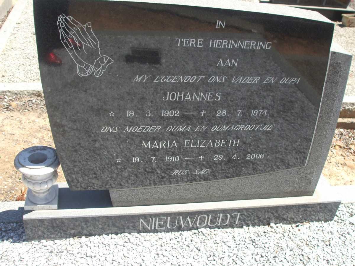 NIEUWOUDT Johannes 1902-1974 &amp; Maria Elizabeth 1910-2006