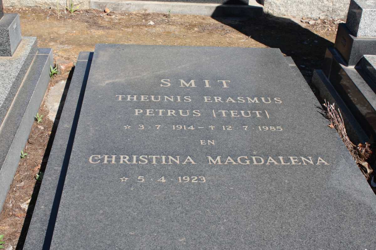 SMIT Theunis Erasmus Petrus 1914-1985 & Christina Magdalena 1923-