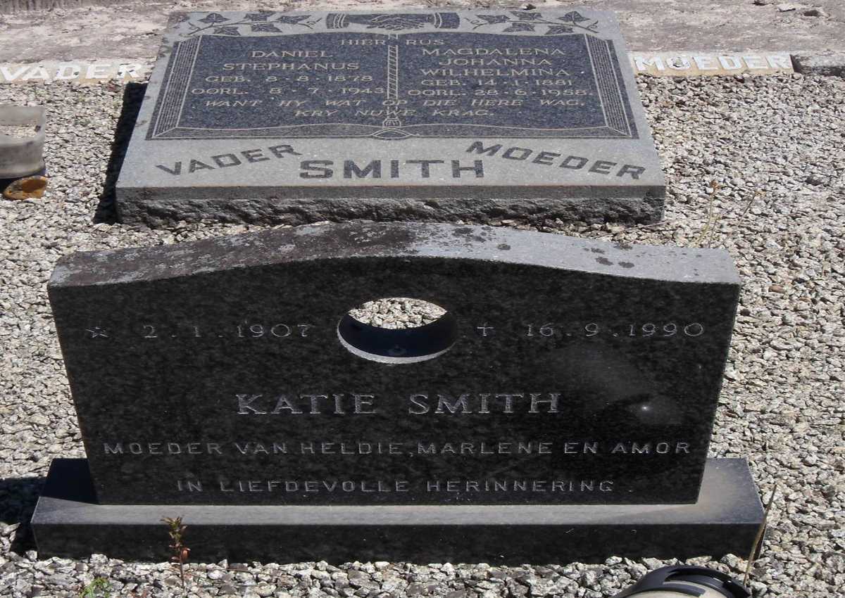 SMITH Daniel Stephanus 1878-1943 & Magdalena Johanna Wilhelmina 1881-1958 :: SMITH Katie 1907-1990 _1