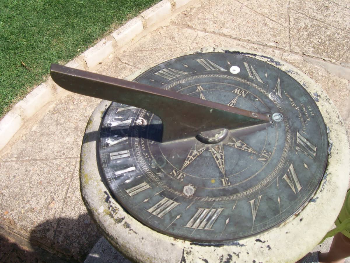 07. Sundial