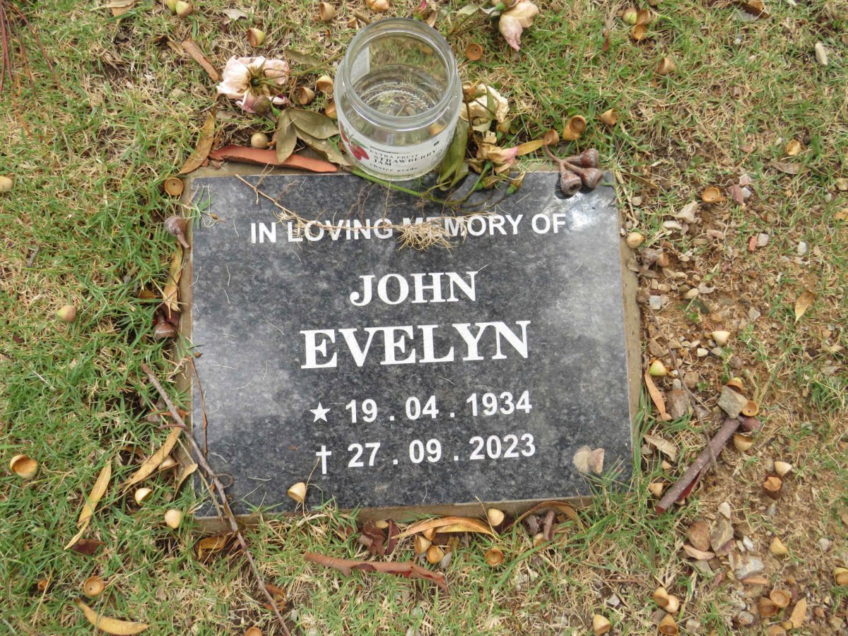 EVELYN John 1934-2023