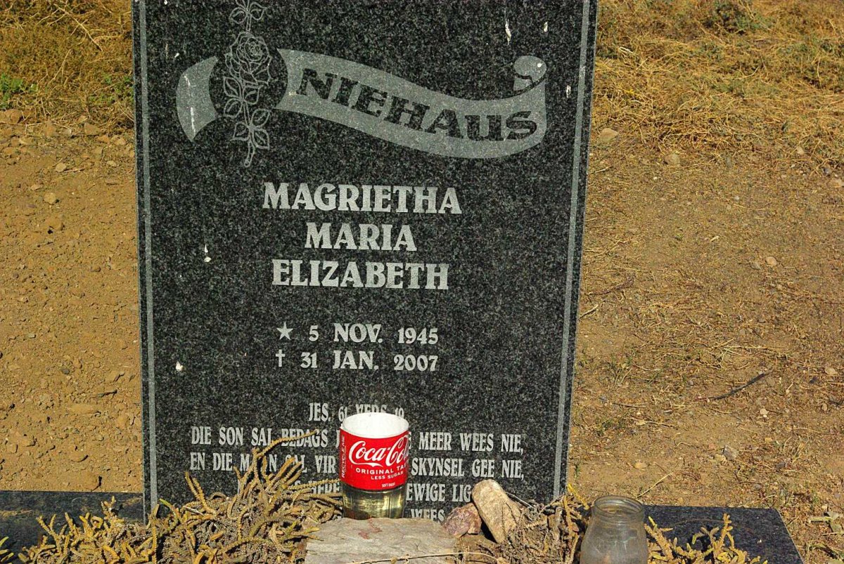 NIEHAUS Magrietha Maria Elizabeth 1945-2007