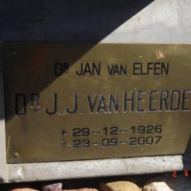 HEERDEN J.J., van 1926-2007