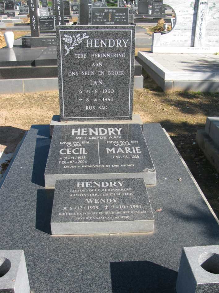 HENDRY Cecil 1935-2004 &amp; Marie 1939- :: HENDRY Ian 1960-1992 :: HENDRY Wendy 1979-1997