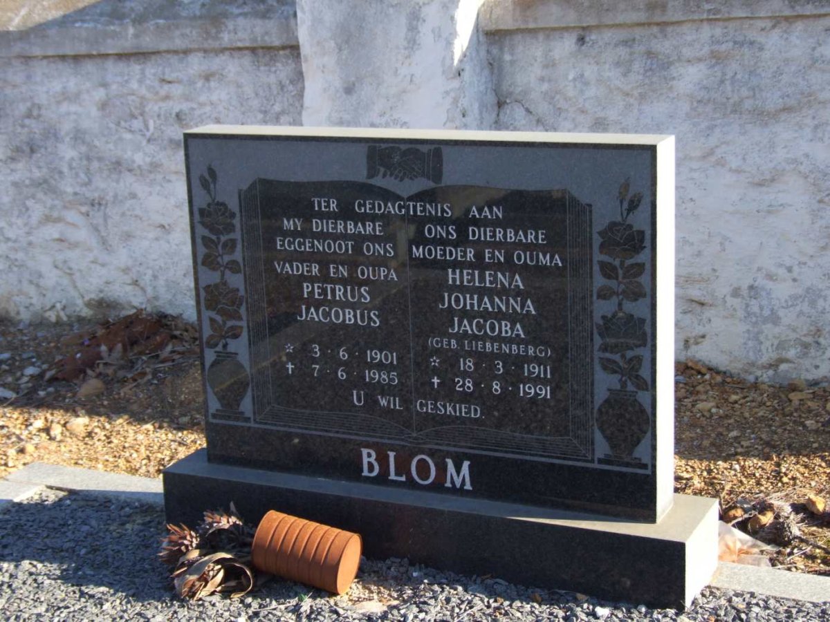 BLOM Petrus Jacobus 1901-1985 &amp; Helena Johanna Jacoba LIEBENBERG 1911-1991