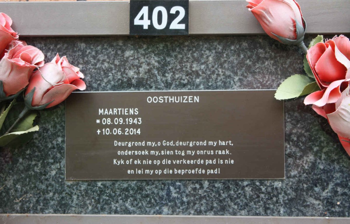 OOSTHUIZEN Maartiens 1943-2014