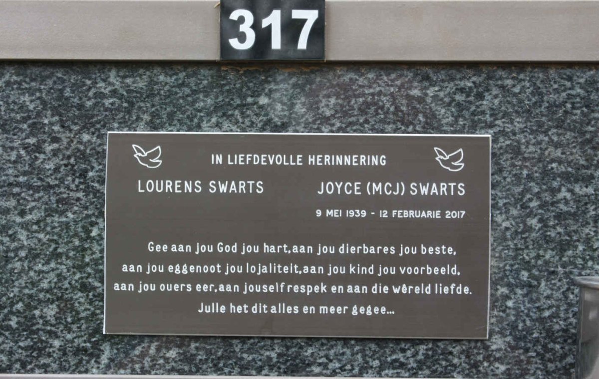 SWARTS Lourens &amp; M.C.J. 1939-2017