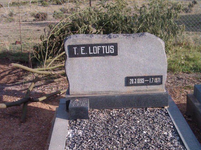 LOFTUS T.E. 1895-1971 :: LOFTUS C.J. 1932-1989
