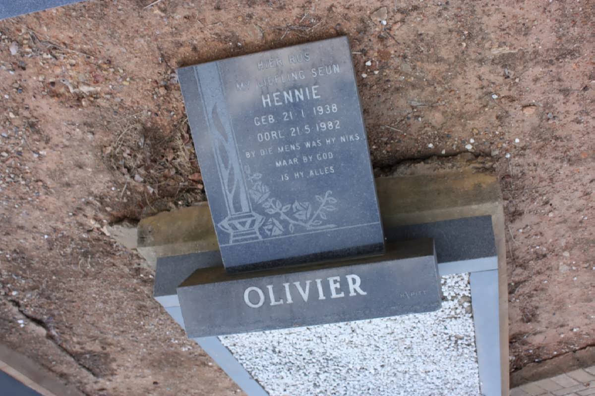 OLIVIER Hennie 1938-1982
