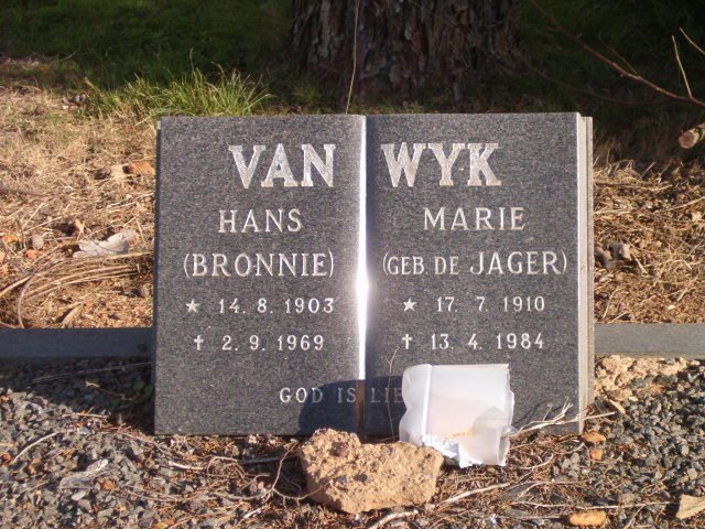 WYK Hans,  van 1903-1969 &amp; Marie DE JAGER 1910-1984