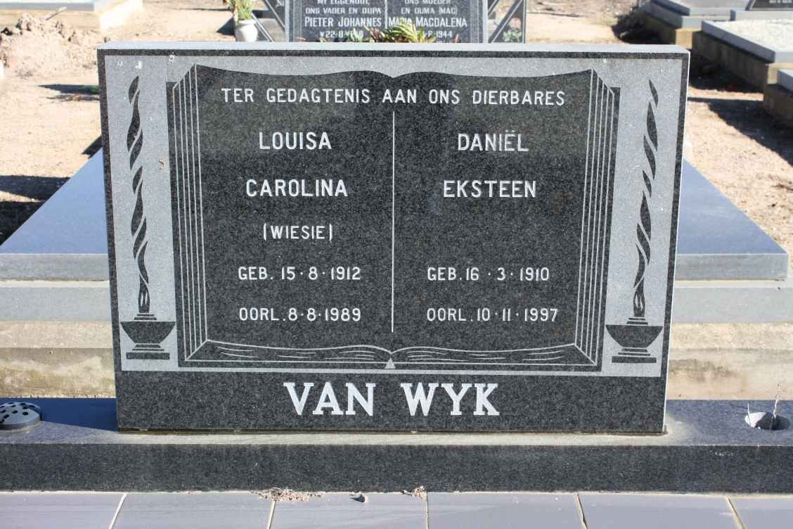 WYK Daniël Eksteen, van 1910-1997 &amp; Louisa Carolina 1912-1989
