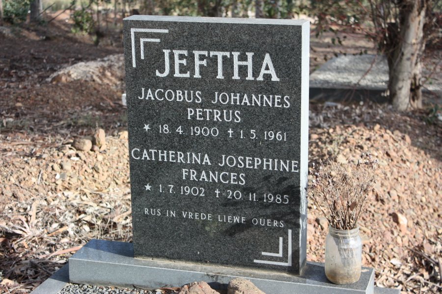 JEFTHA Jacobus Johannes Petrus ?-1961 &amp; Catherina Josephina Frances 1902-1985
