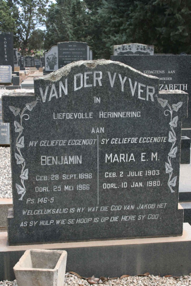VYVER Benjamin, van der 1898-1966 &amp; Maria E.M. 1903-1980