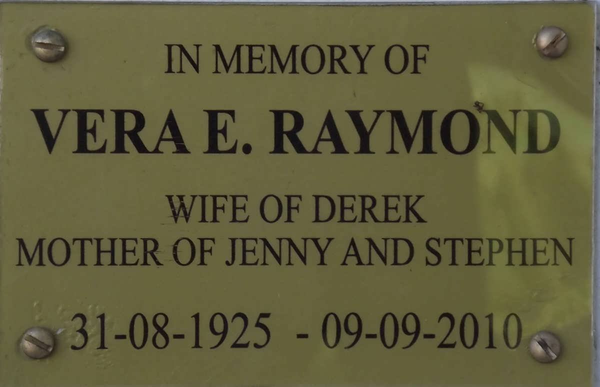 RAYMOND Vera E. 1925-2010