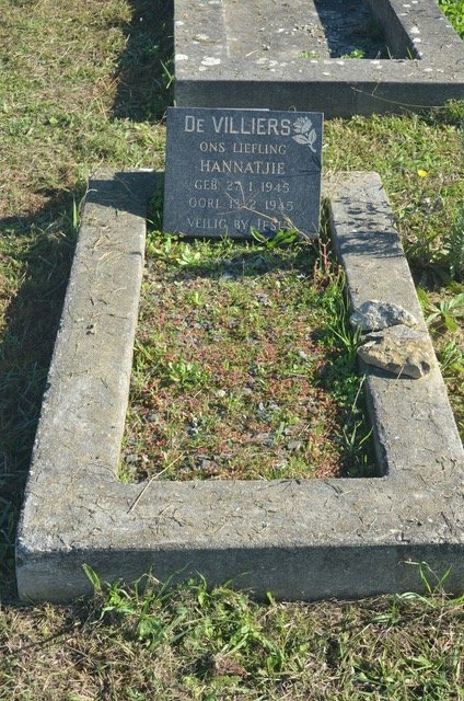 VILLIERS Hannatjie, de 1945-1945
