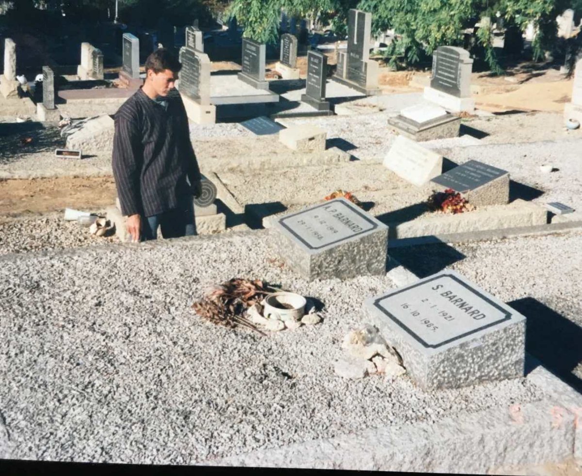 BARNARD Alwyn Petrus 1919-1958 &amp; Sylvia VAN ZYL 1921-1985