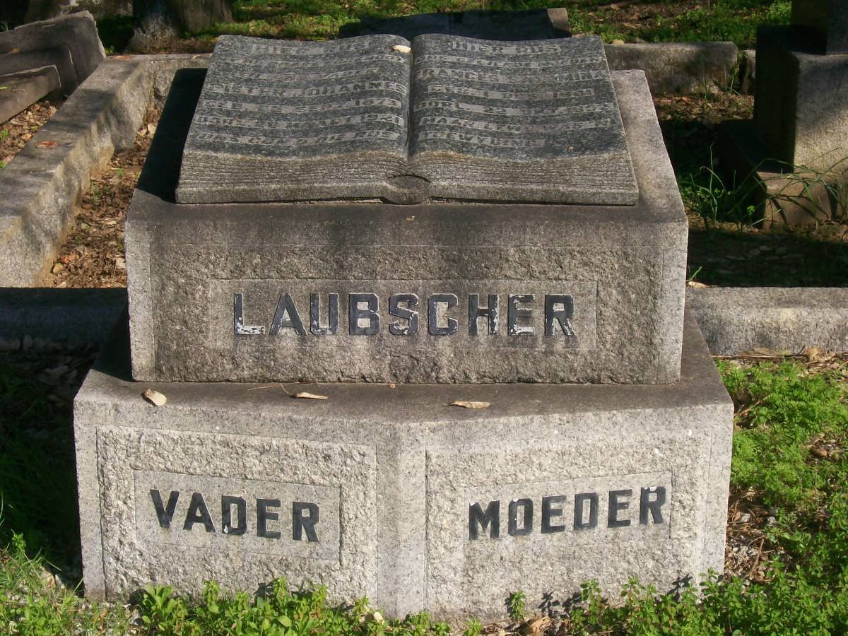 LAUBSCHER Pieter Johannes 1873-1921 &amp; Frances Salomina 1881-1952