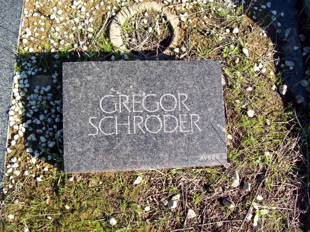 SCHRODER Gregor