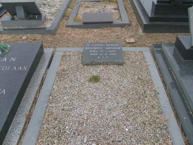 ARNOLD Beatrice 1887-1981