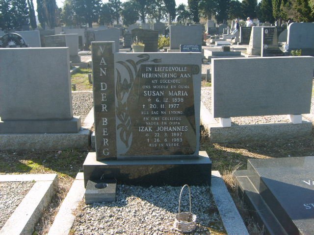 BERG Izak Johannes, van der 1897-1983 &amp; Susan Maria 1898-1977