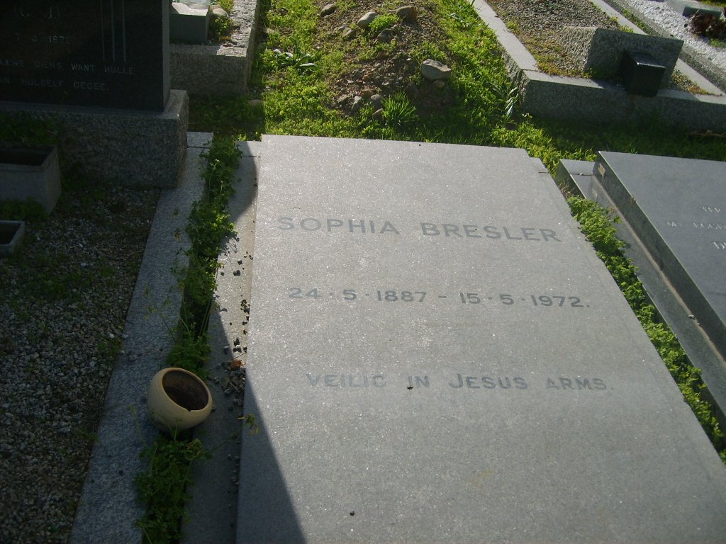 BRESLER Sophia 1887-1972