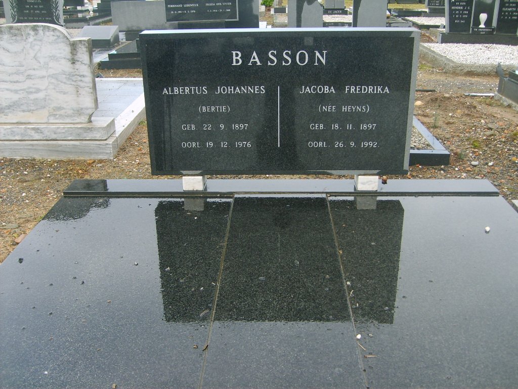 BASSON Albertus Johannes 1897-1976 &amp; Jacoba Fredrika HEYNS 1897-1992