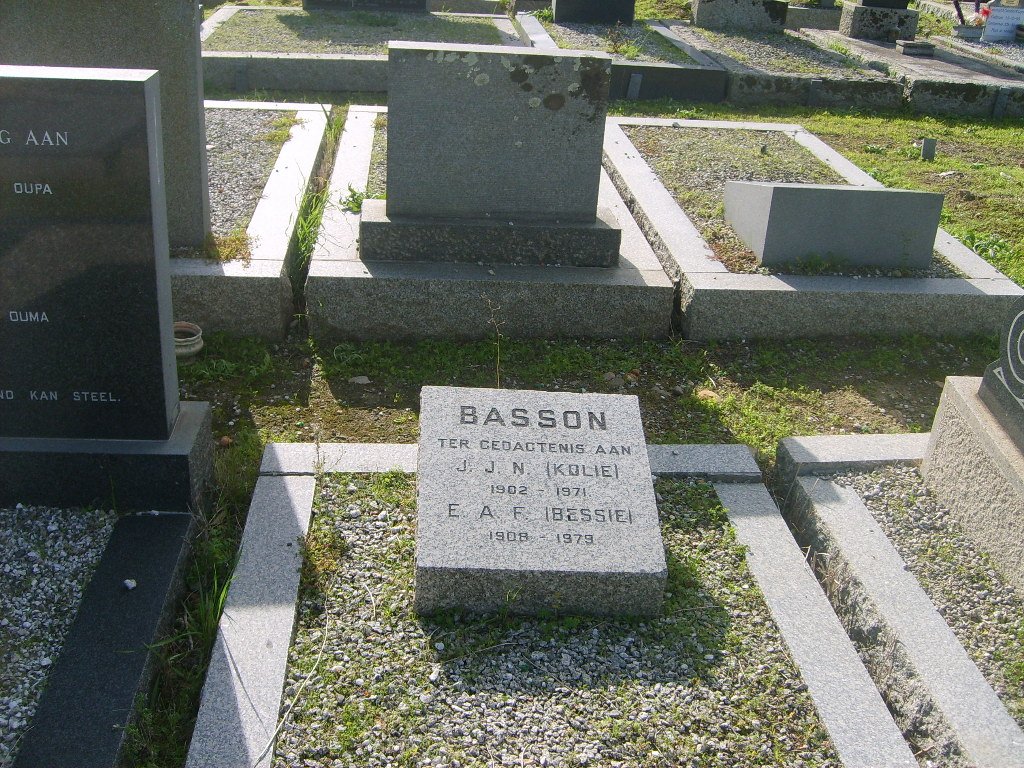 BASSON J.J.N. 1902-1971 &amp; E.A.F 1908-1979