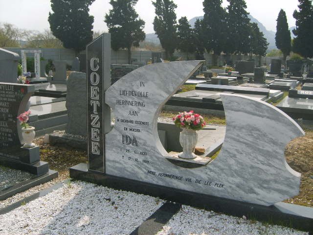 COETZEE Ida 1931-1989