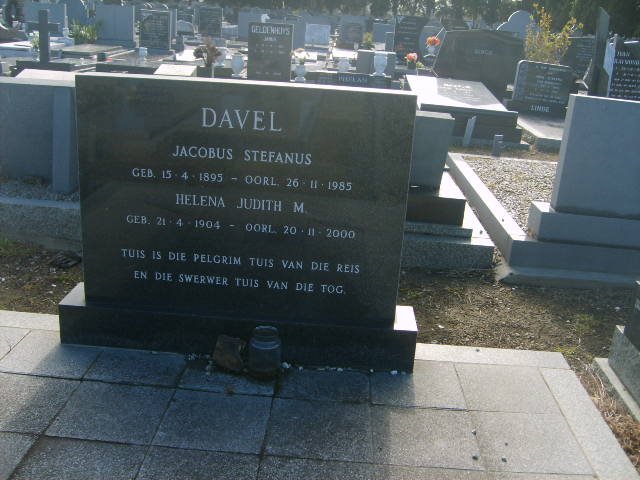 DAVEL Jacobus Stephanus 1895-1985 &amp; Helena Judith M. 1904-2000