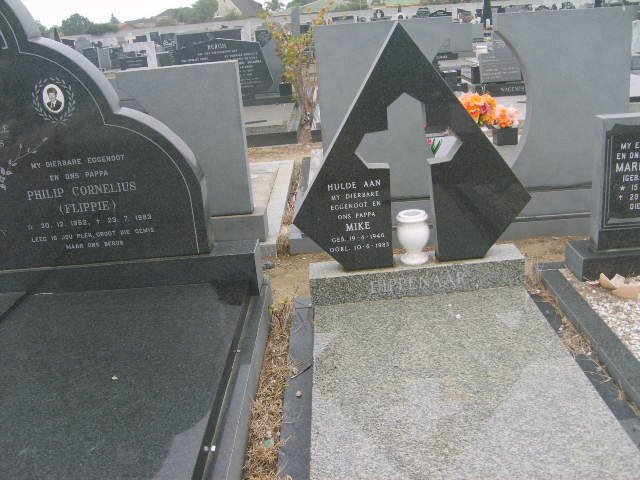 DIPPENAAR Mike 1940-1983