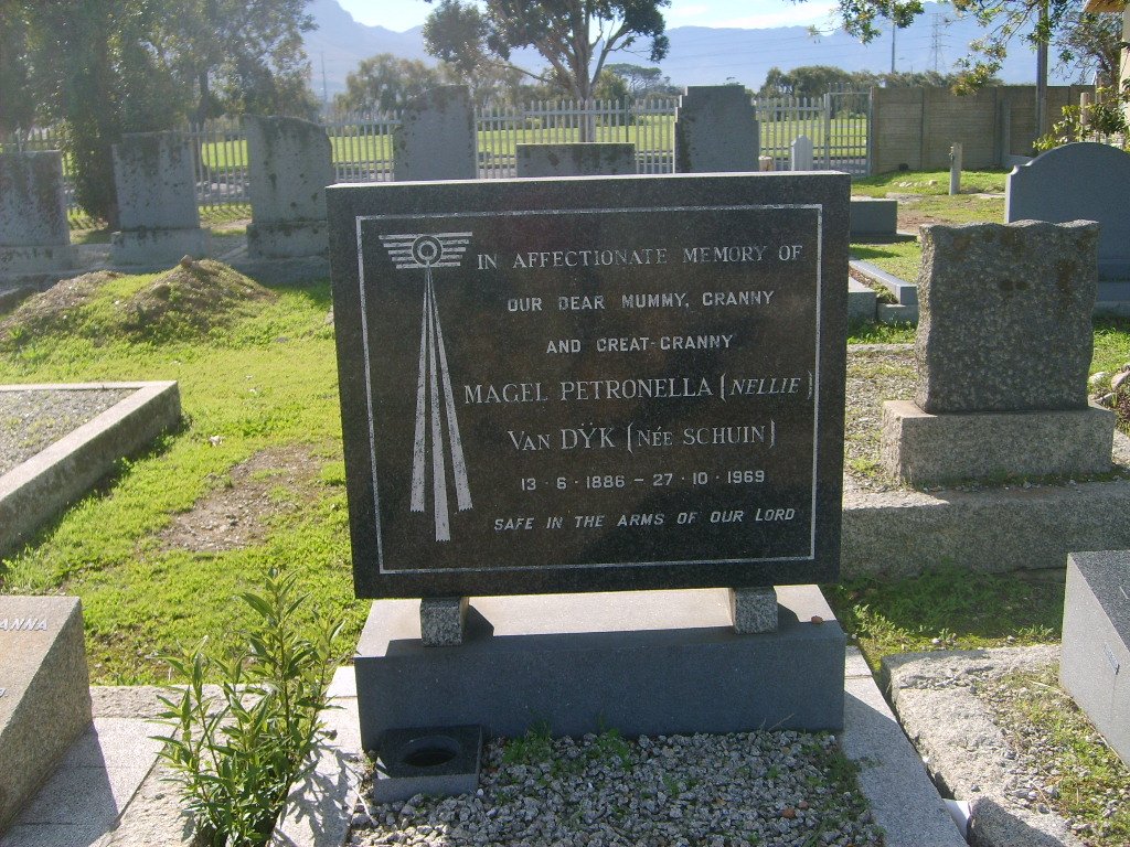 DYK Magel Petronella, van nee SCHUIN 1886-1969