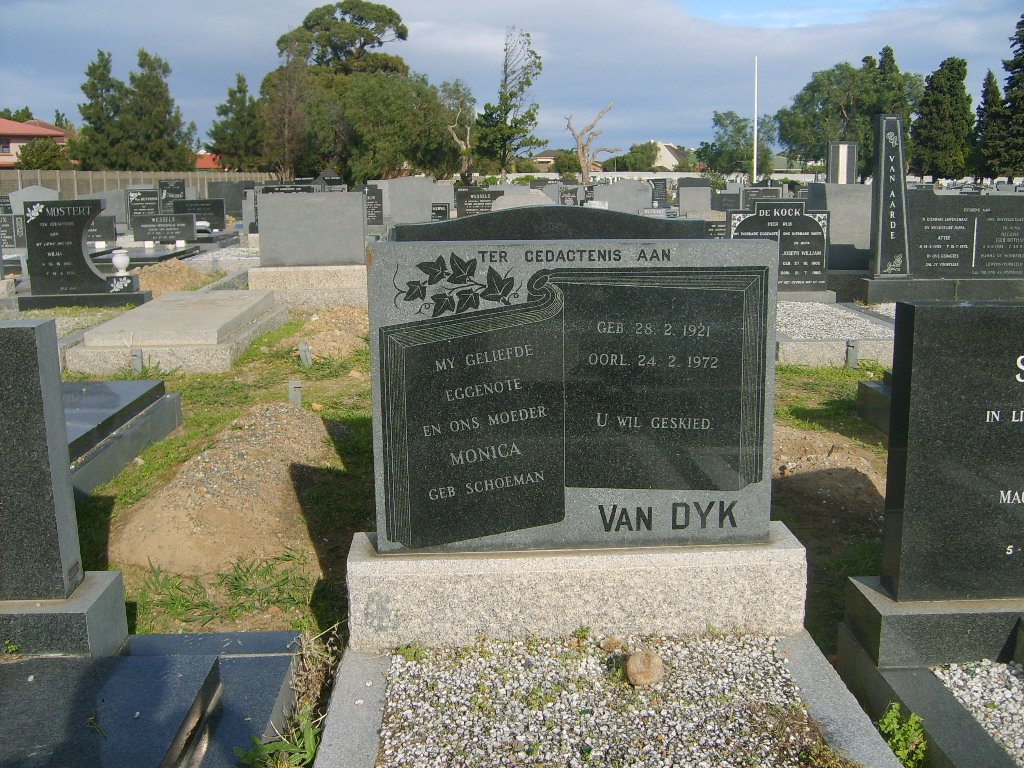 DYK Monica, van nee SCHOEMAN 1921-1972