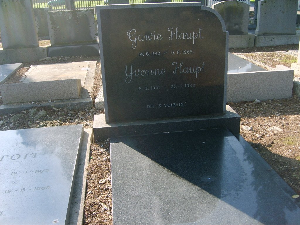 HAUPT Gawie 1912-1965 &amp; Yvonne 1915-1988
