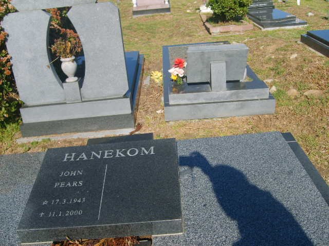 HANEKOM John Pears 1943-2000