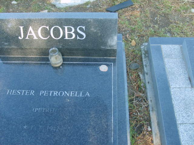 JACOBS Hester Petronella 1942-