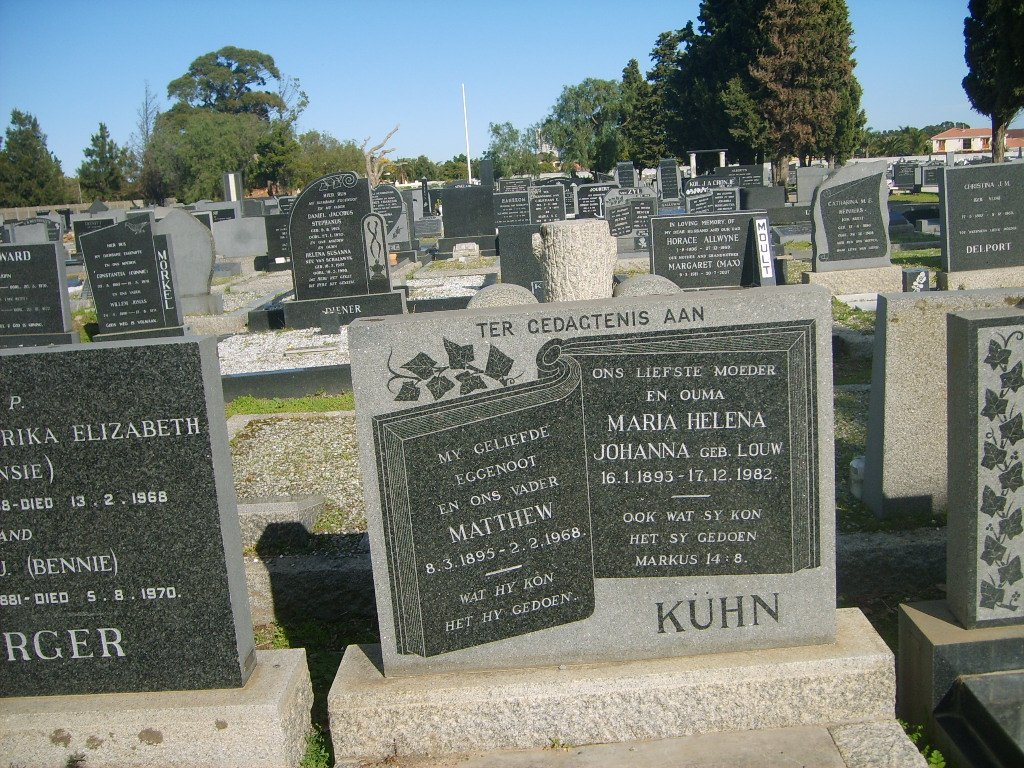 KÜHN Matthew 1895-1968 &amp; Maria Helena Johanna LOUW 1893-1982