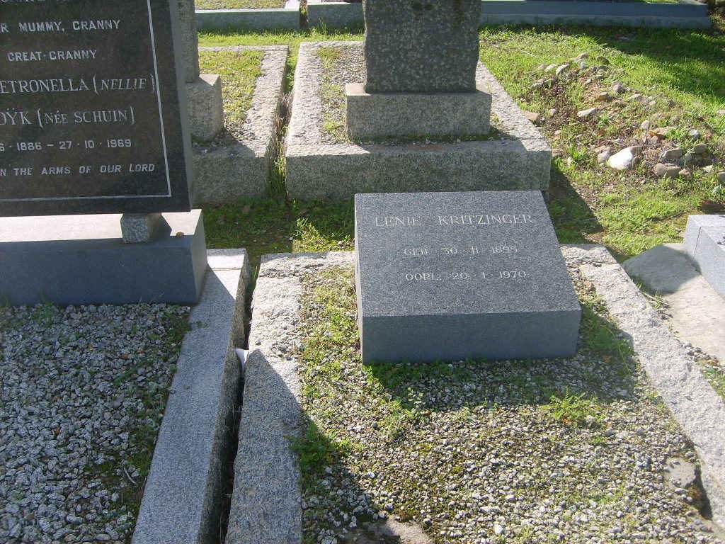 KRITZINGER Lenie 1895-1970