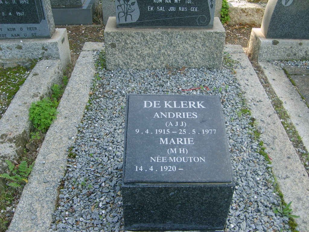 KLERK A.J.J., de 1915-1977 &amp; M.H. MOUTON 1920-