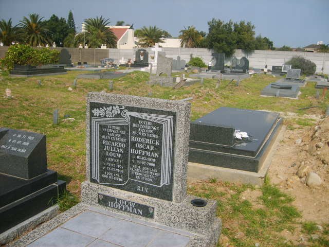 LOUW Ricardo Julian 19??-200? :: HOFFMAN Roderick Oscar 19??-200?