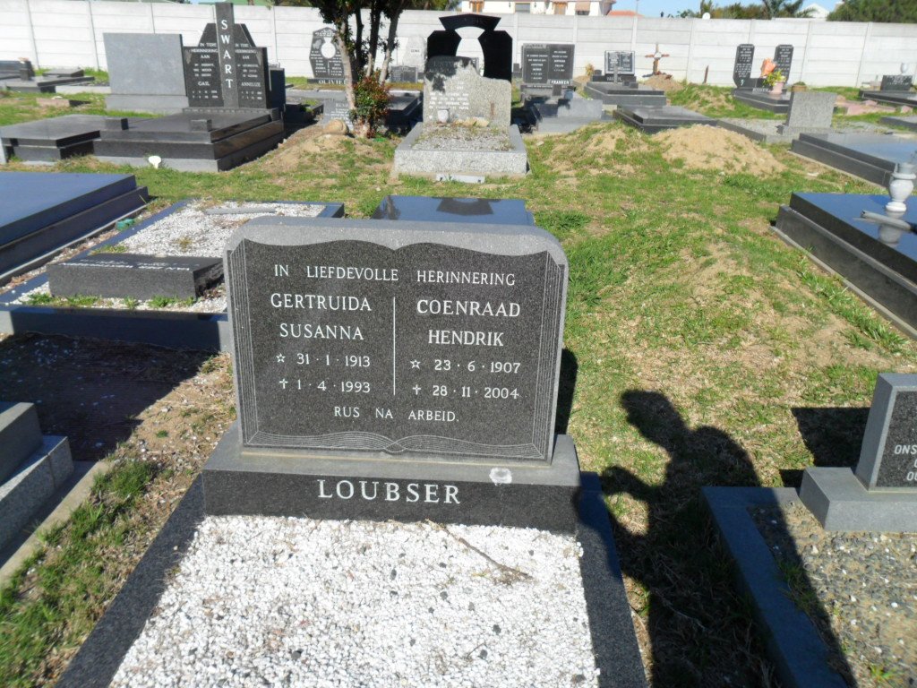 LOUBSER Coenraad Hendrik 1907-2004 &amp; Gertruida Susanna 1913-1993