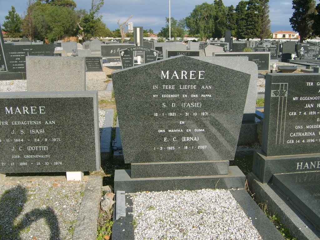 MAREE S.D. 1921-1971 &amp; E.C.  1925-2007