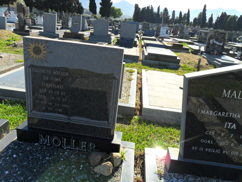 MÖLLER  Hannah 1925-1993