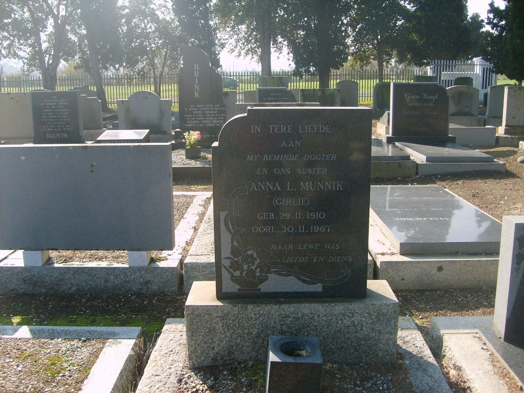 MUNNIK Anna L. 1910-1967