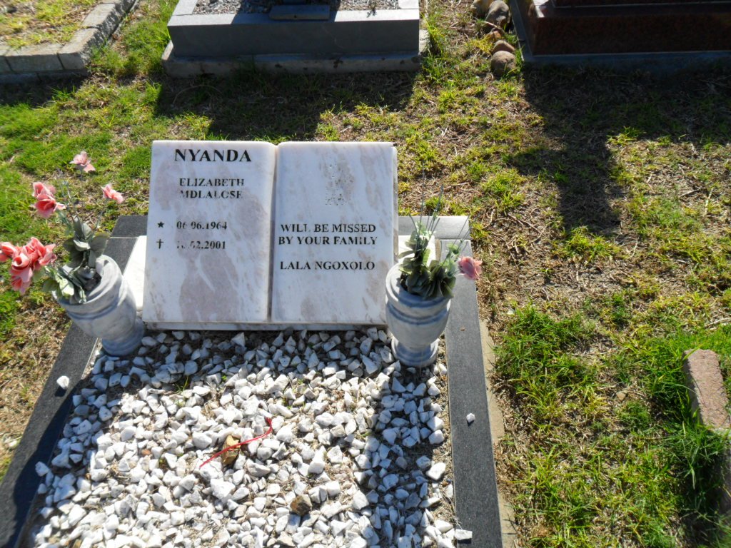 NYANDA Elizabeth Mdlalgse 1964-2001