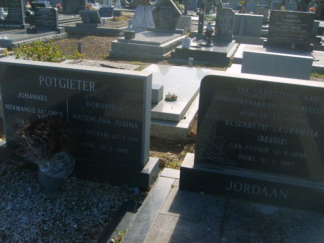 POTGIETER Johannes Hermanus Jacobus 1908-1987 &amp; Dorothea Magdalena Josina 1911-1988