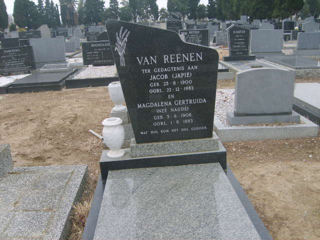 REENEN Jacob, van 1900-1982 &amp; Magdalena Gertruida NAUDE 1906-1985