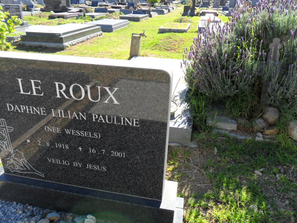 ROUX Daphne Lilian Pauline nee WESSELS, le 1918-2001