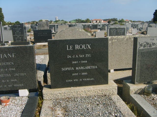 ROUX J.A van Zyl, le 1880-1968 &amp; Sophia Margaretha 1897-1985