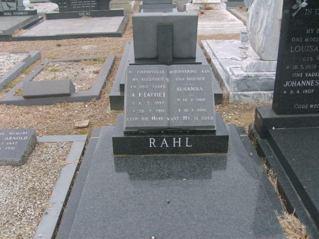 RAHL A.F. 1897-1981 &amp; Susanna 1904-199?